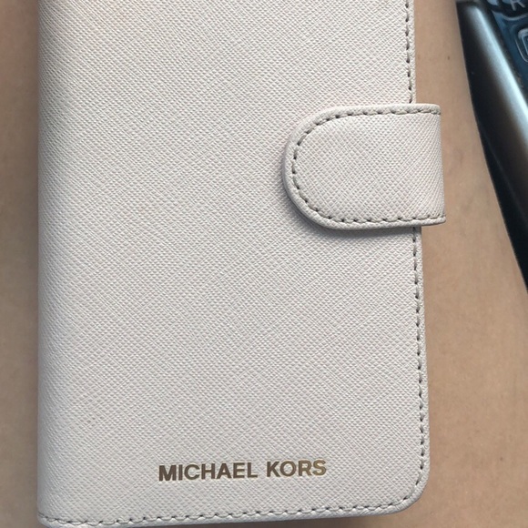 Micheal Kors Iphone X Wallet Case - Picture 1 of 3